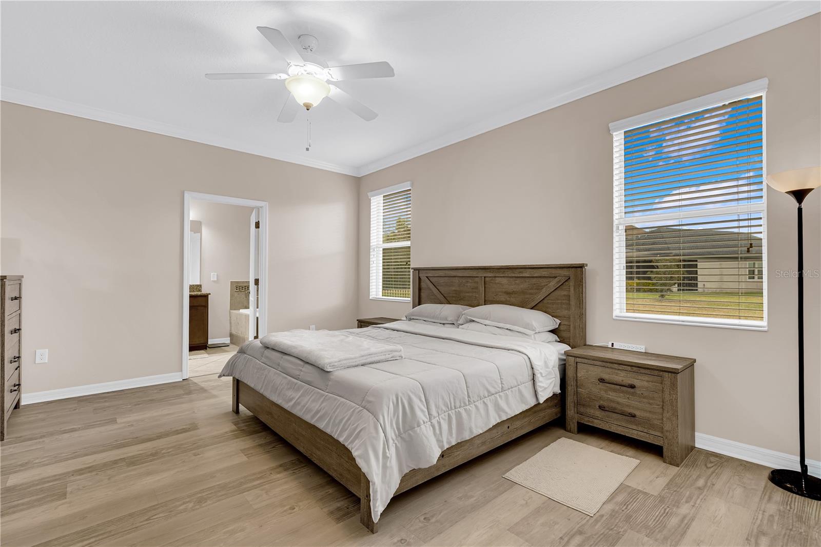 WINDEMERE SOUND PH 2 - Residential