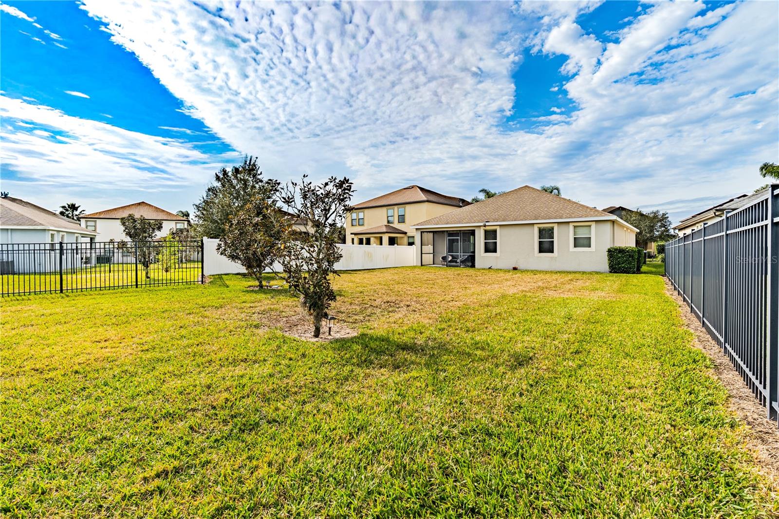 WINDEMERE SOUND PH 2 - Residential