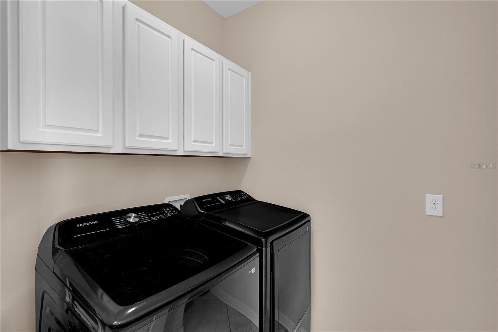 WINDEMERE SOUND PH 2 - Residential