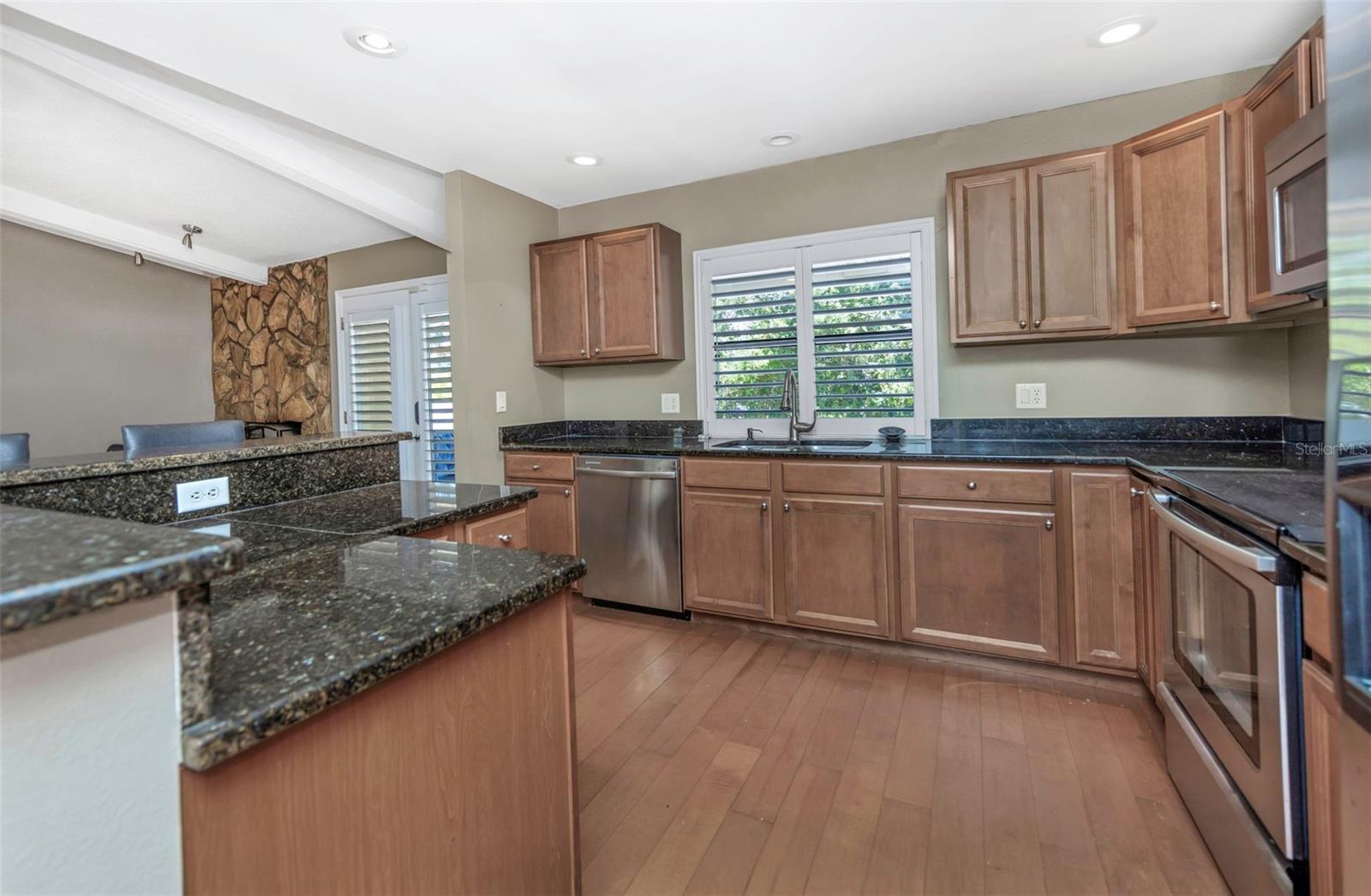 SUNSET HILLS - Residential