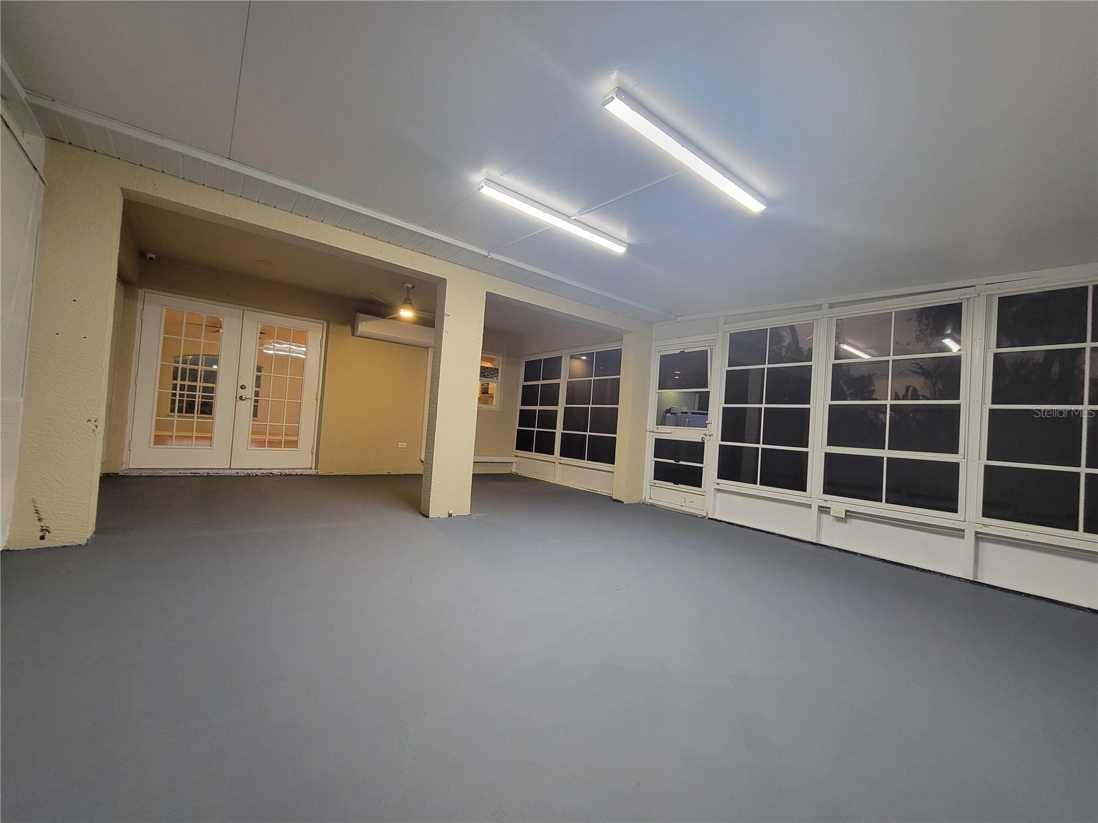 5482 GLOBE TERRACE
