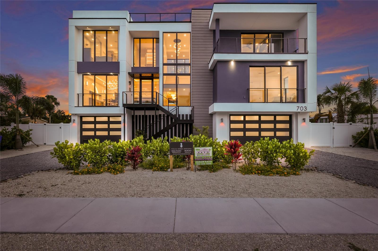 703 S BAY BOULEVARD