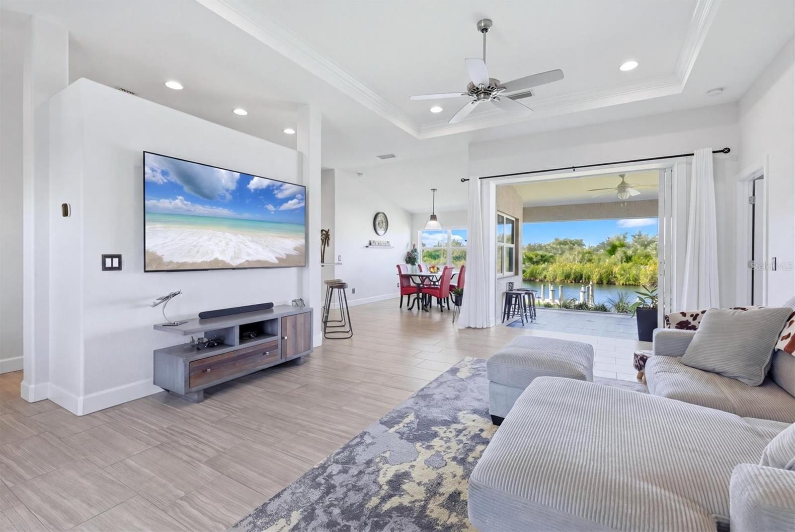 15738 APPLEWHITE CIRCLE