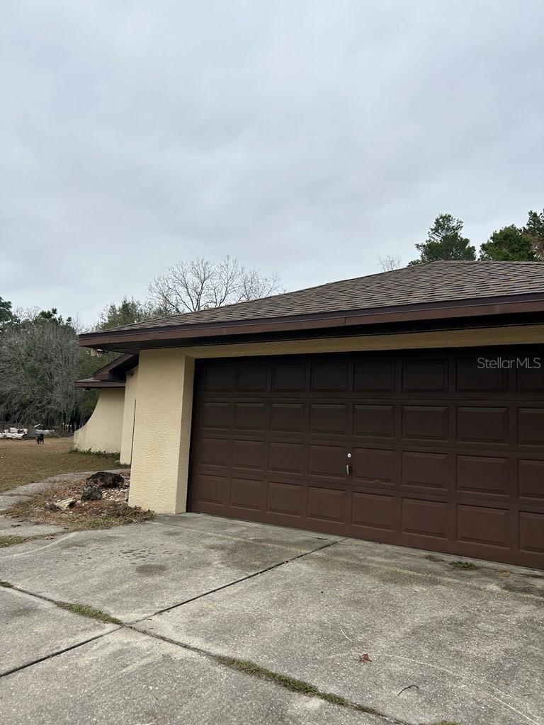 HOLIDAY ACRES UNIT 03 - Residential