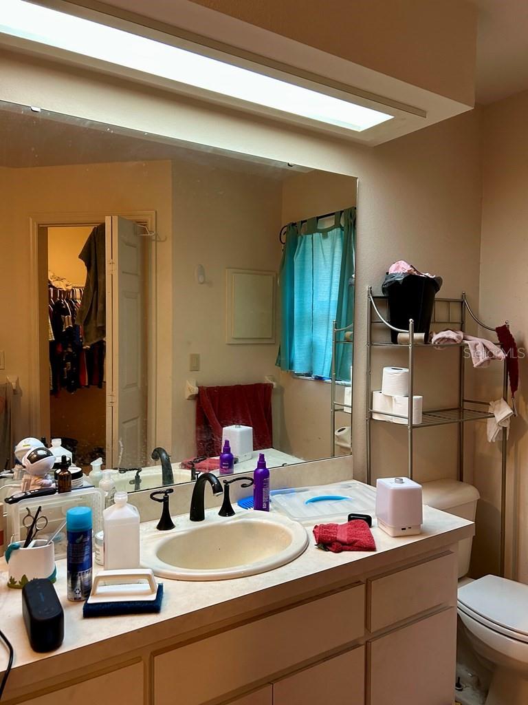 HOLIDAY ACRES UNIT 03 - Residential