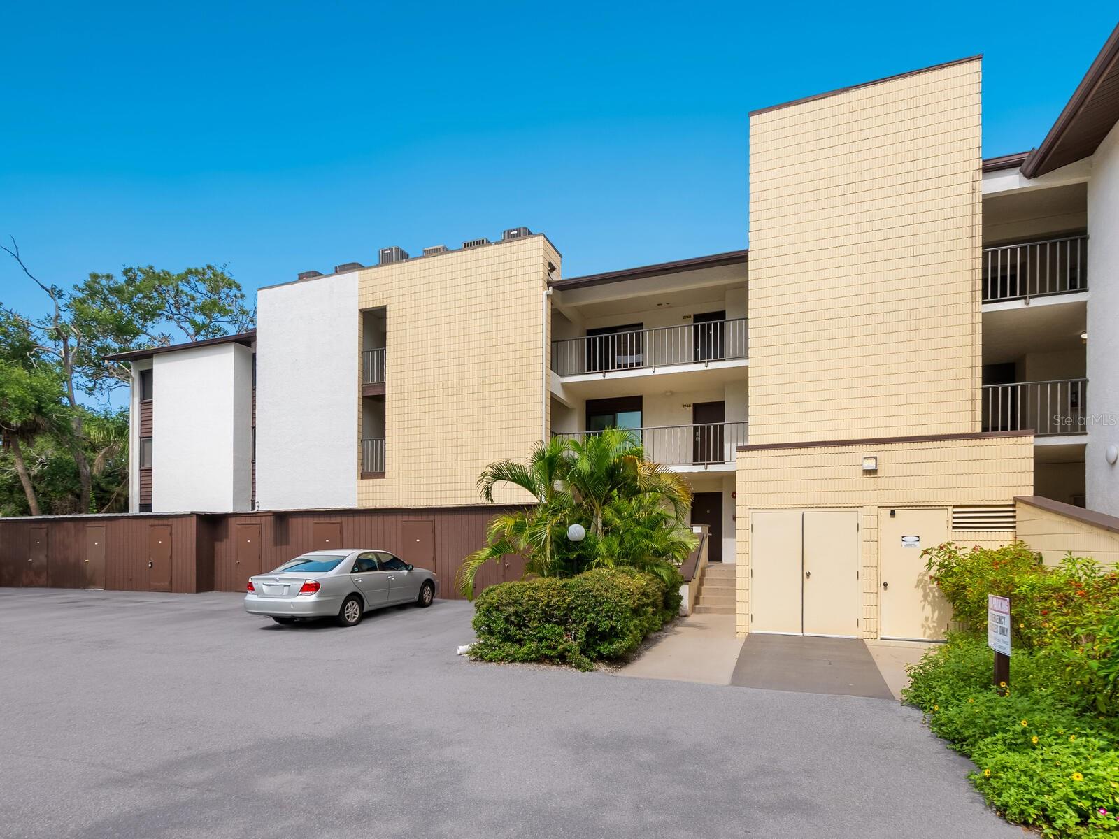 2748 ORCHID OAKS DRIVE 202
