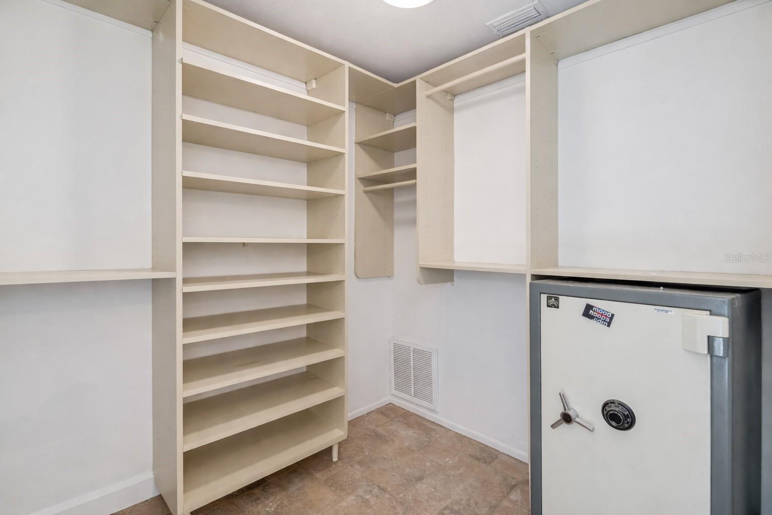 SUMNERS R H REP - Residential