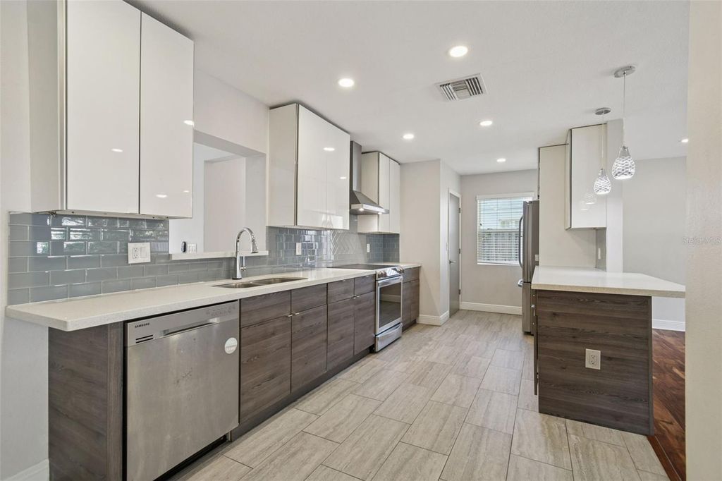 Photo of 1207 E Crawford Street, Tampa, FL 33604 (MLS # TB8449827)