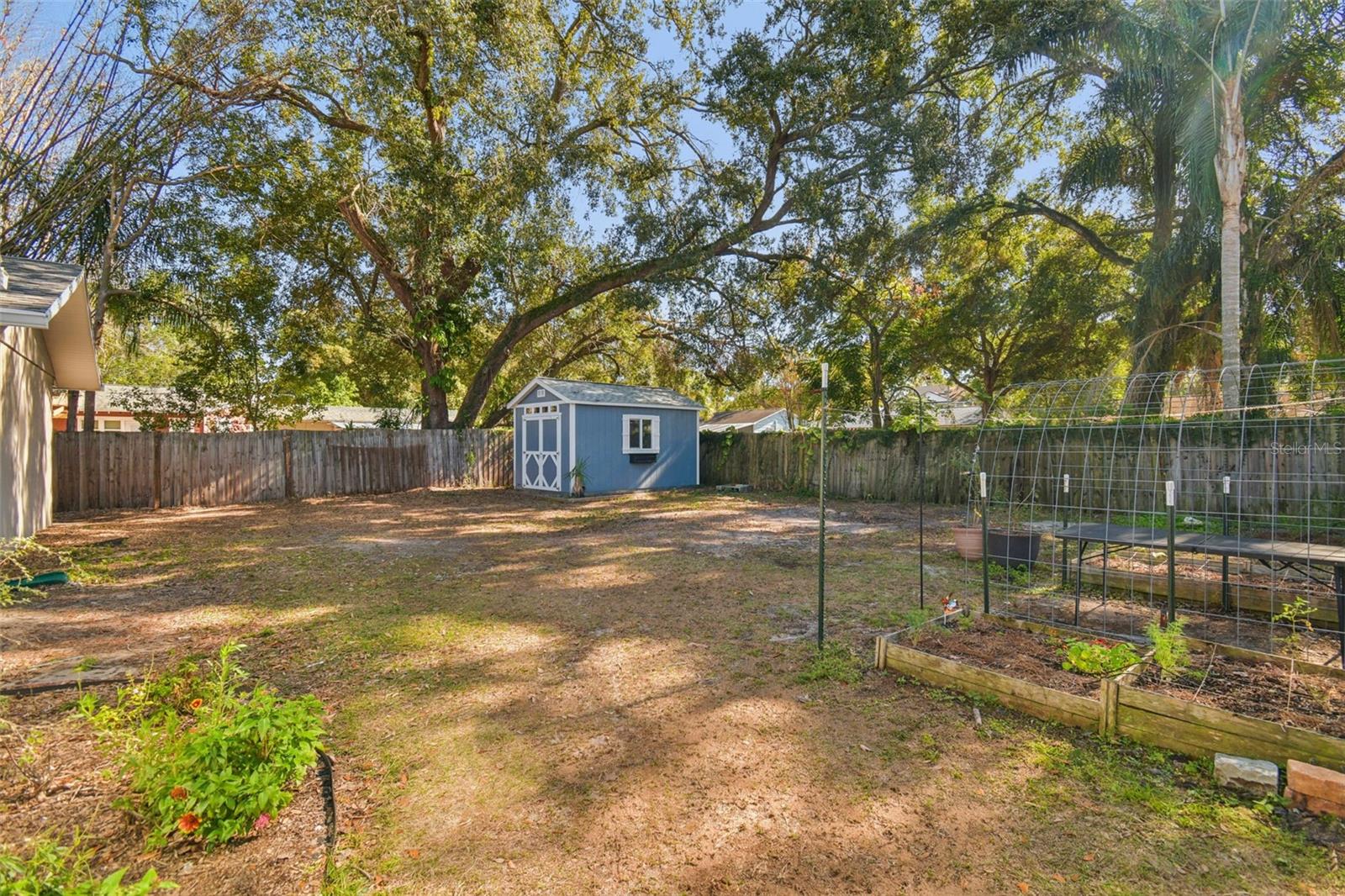 SHADY NOOK - Residential