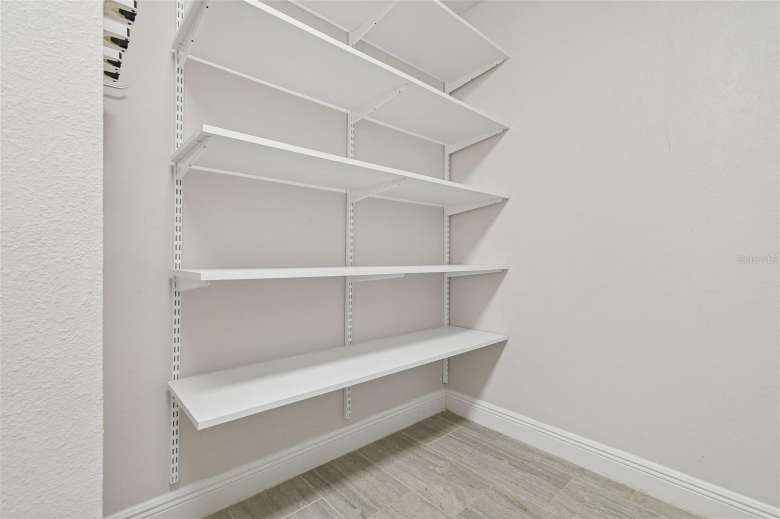 SHADY NOOK - Residential