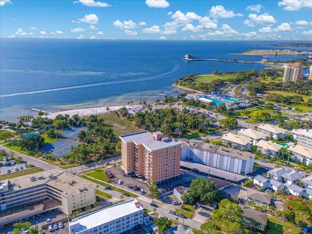 Photo of 1120 N Shore Drive NE #802, St Petersburg, FL 33701 (MLS # TB8386335)