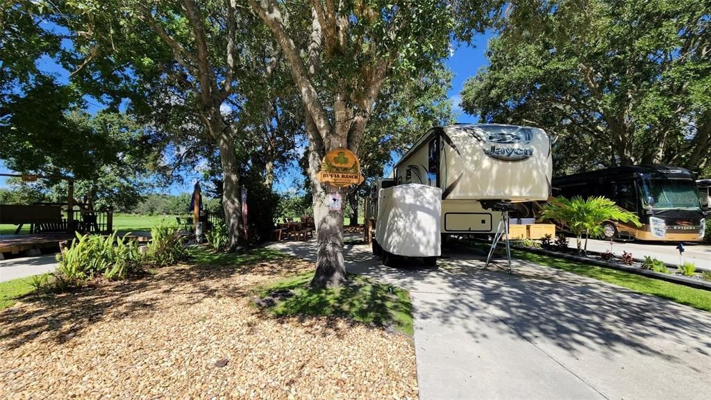 Photo of 163 HORSESHOE BEND, LAKE WALES, FL 33853 (MLS # U8169789)