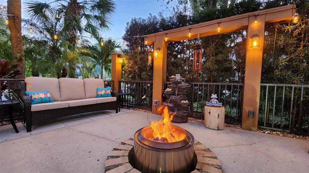Photo of 219 Appaloosa Trail, Lake Wales, FL 33898 (MLS # U8223401)