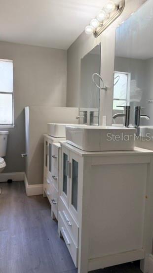 MOON LAKE ESTATES - Residential