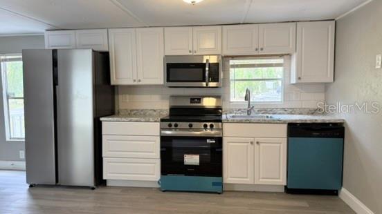 MOON LAKE ESTATES - Residential