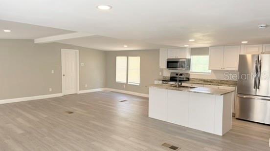 MOON LAKE ESTATES - Residential