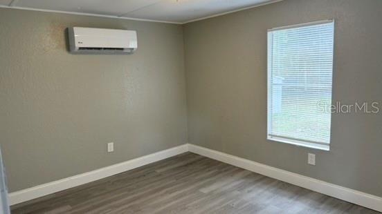 MOON LAKE ESTATES - Residential