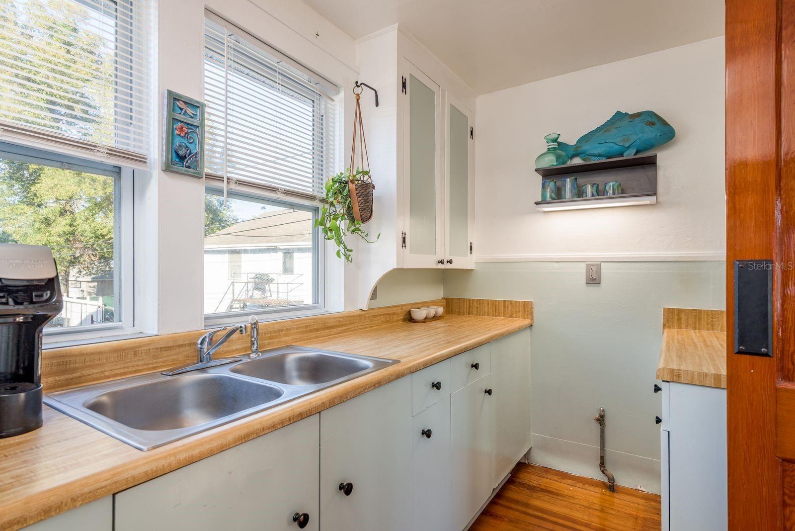 AVOCADO SUB - Residential