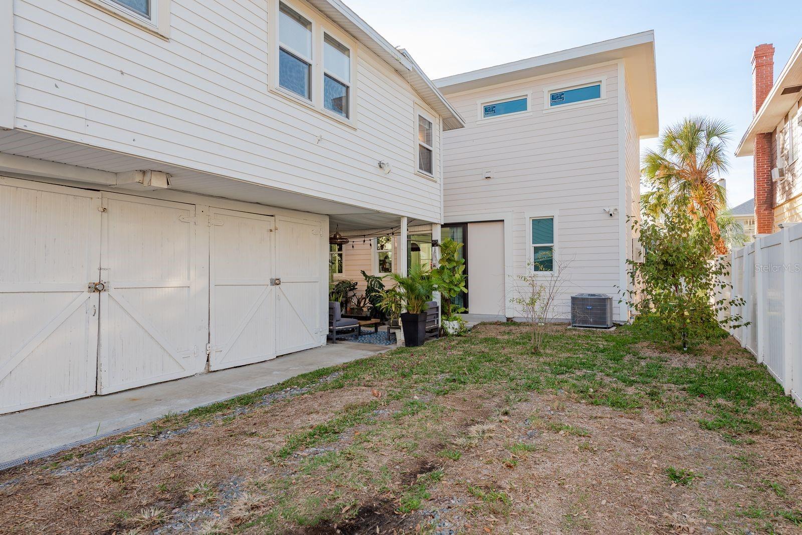 AVOCADO SUB - Residential