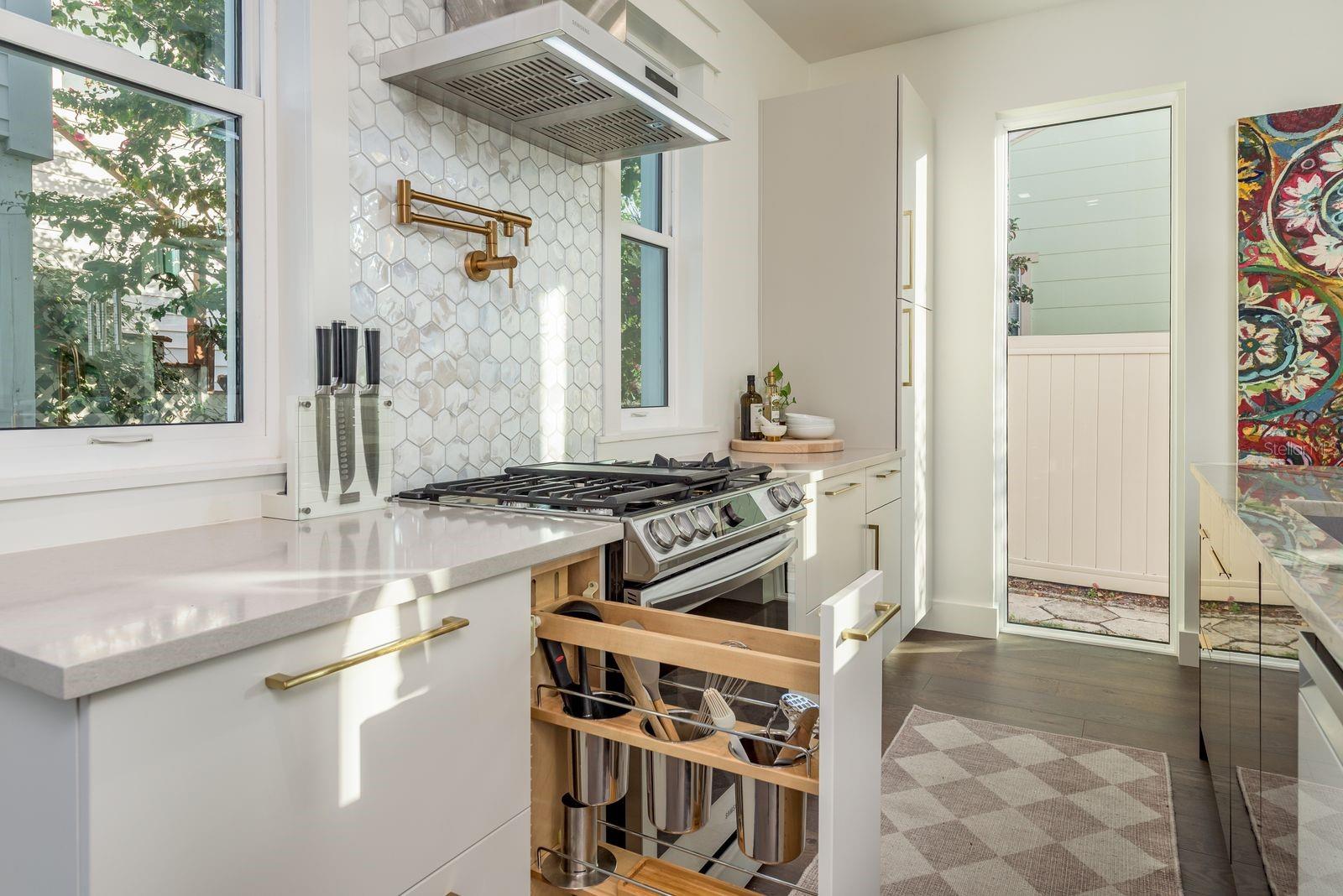 AVOCADO SUB - Residential