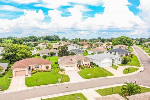 A home in LAKELAND