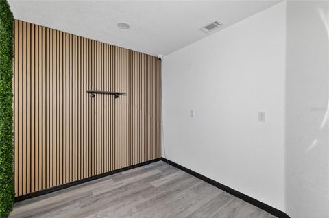 Tiny photo for 1130 E North Boulevard, Leesburg, FL 34748 (MLS # G5108811)