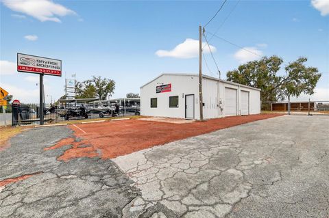 Tiny photo for 1130 E North Boulevard, Leesburg, FL 34748 (MLS # G5108811)