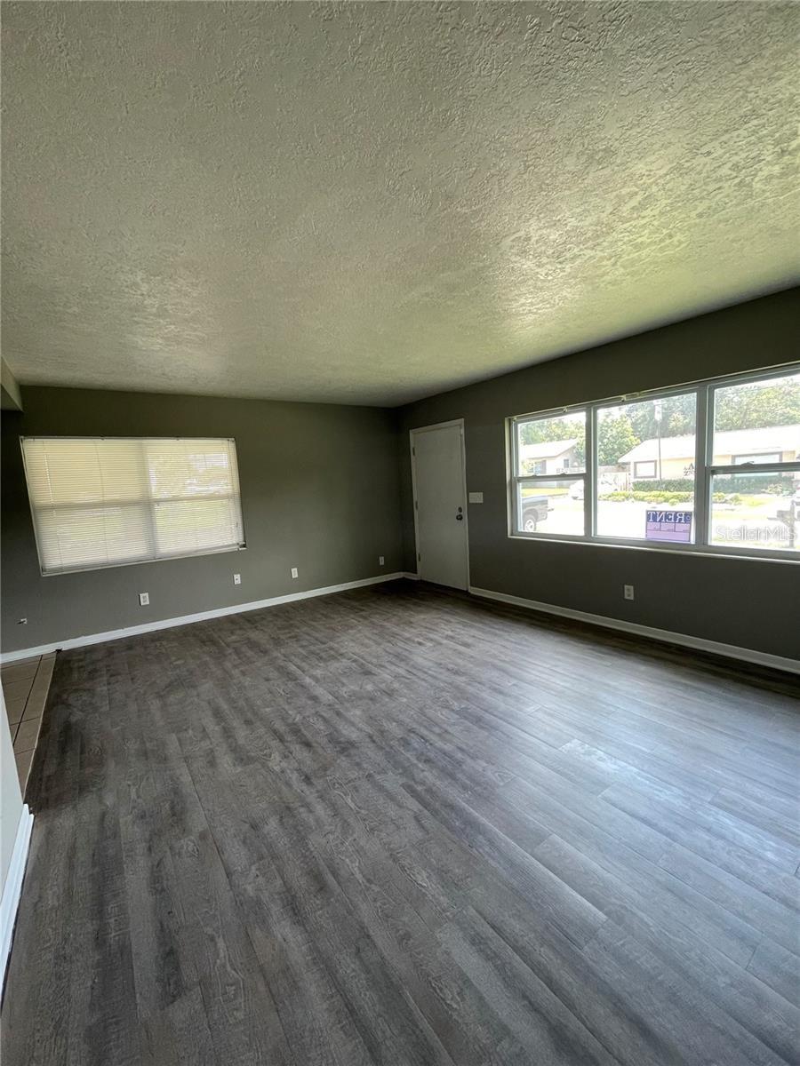 127 W PALMETTO AVENUE