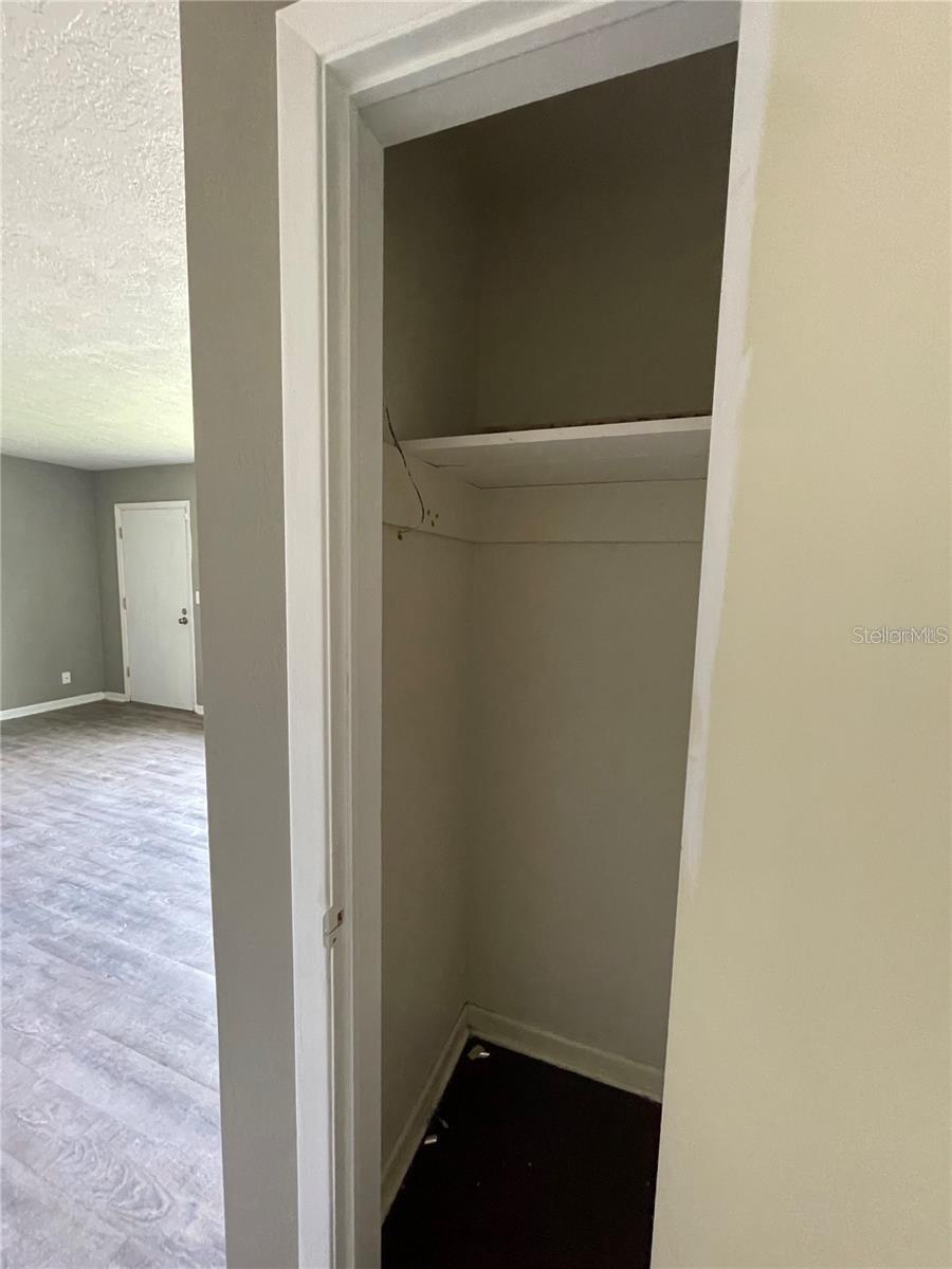 127 W PALMETTO AVENUE