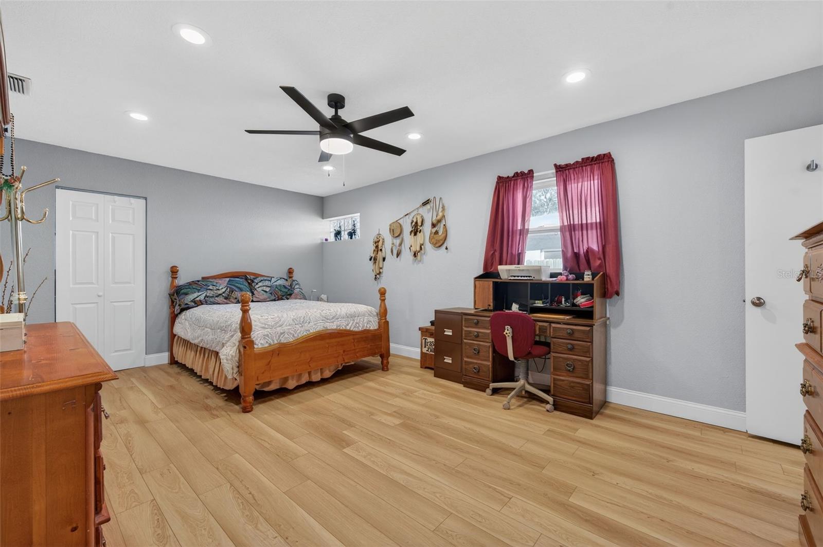 PINELLAS PARK 1ST ADD - Residential