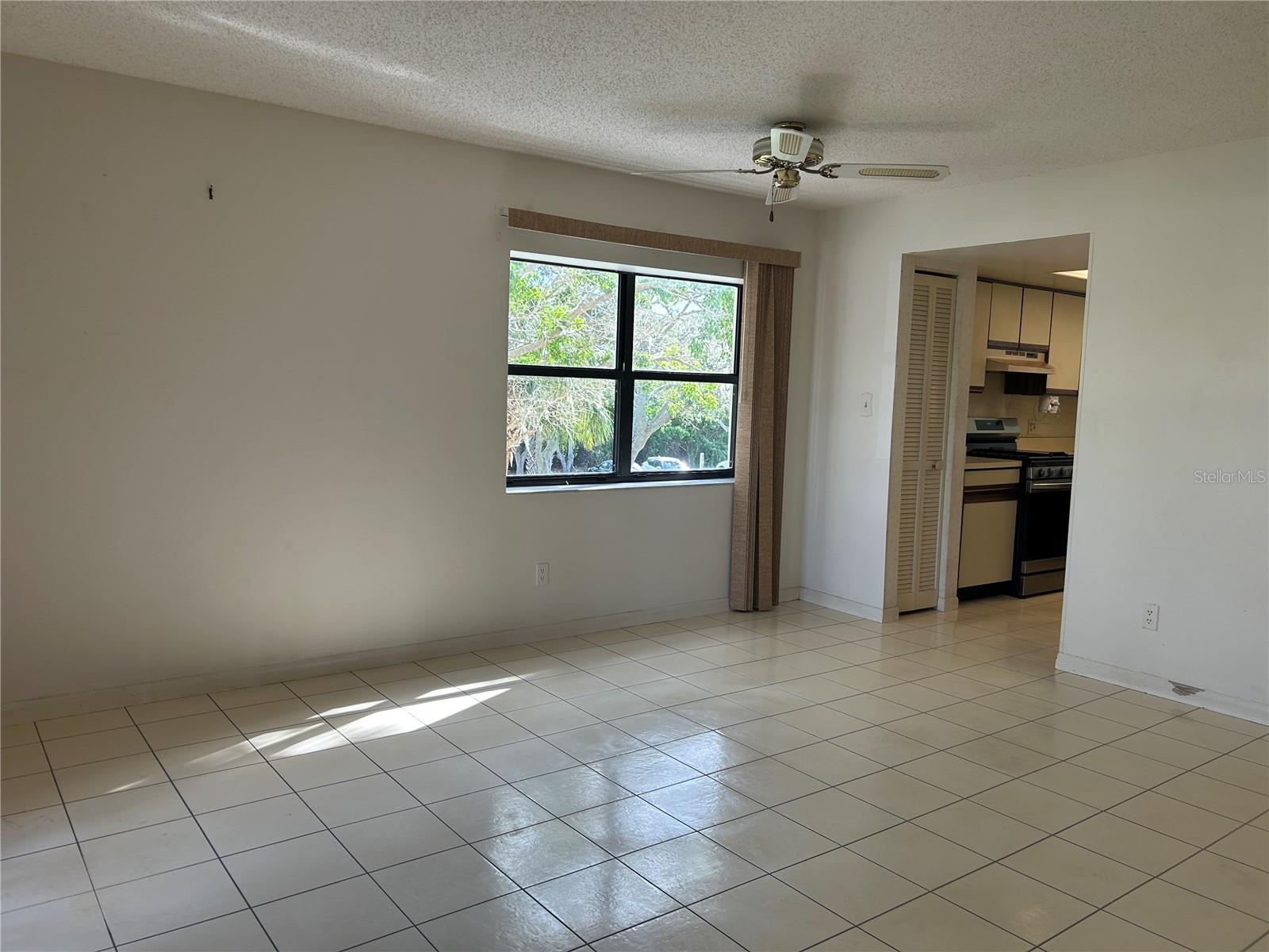 ISLAND VIEW SOUTH CONDO - Residential