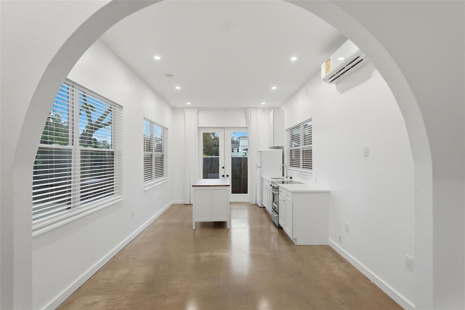 4631 QUEENSBORO AVENUE S