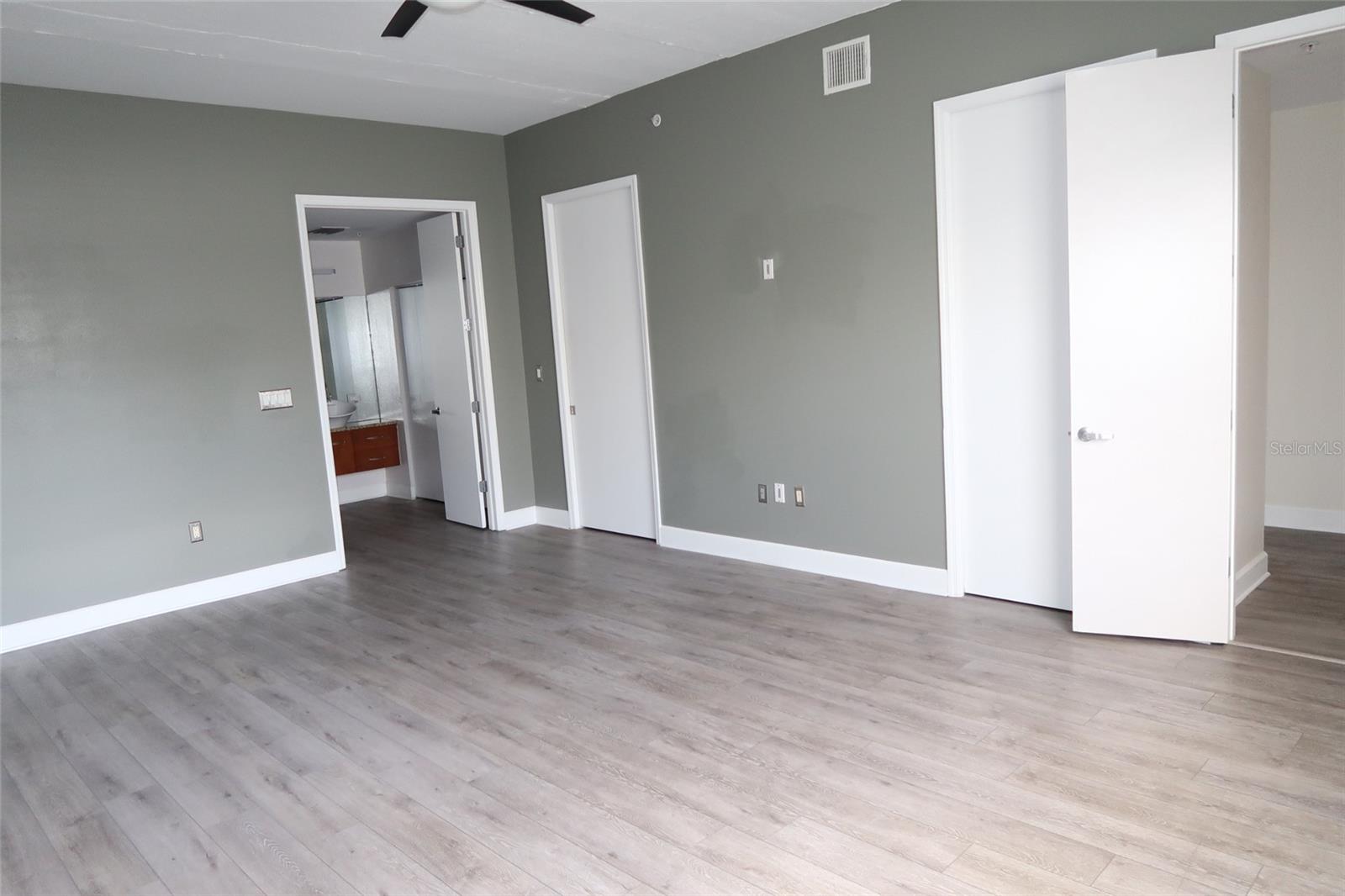 1000 CHANNELSIDE A CONDO - Residential Lease