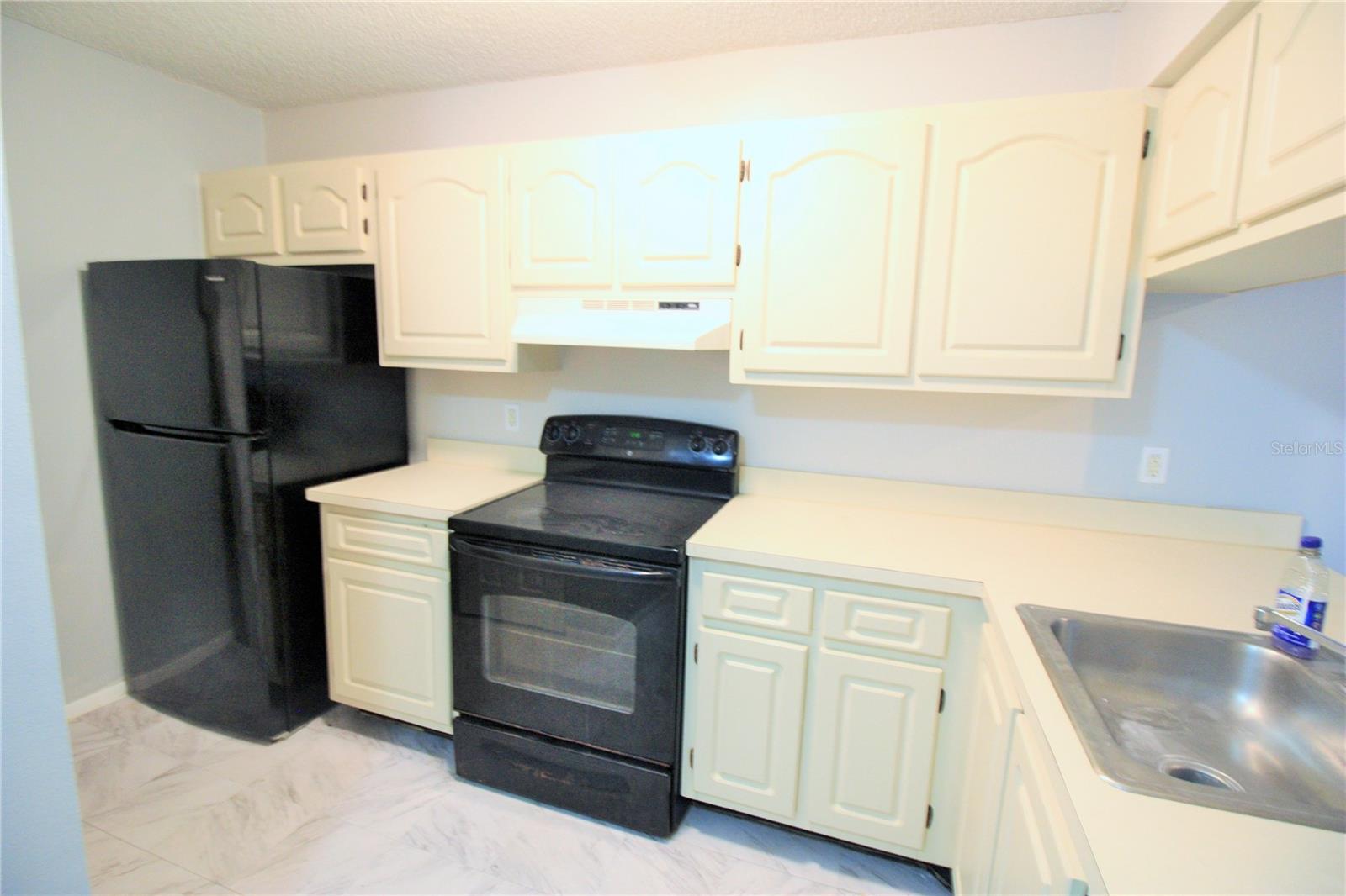 660 KENWICK CIRCLE 104