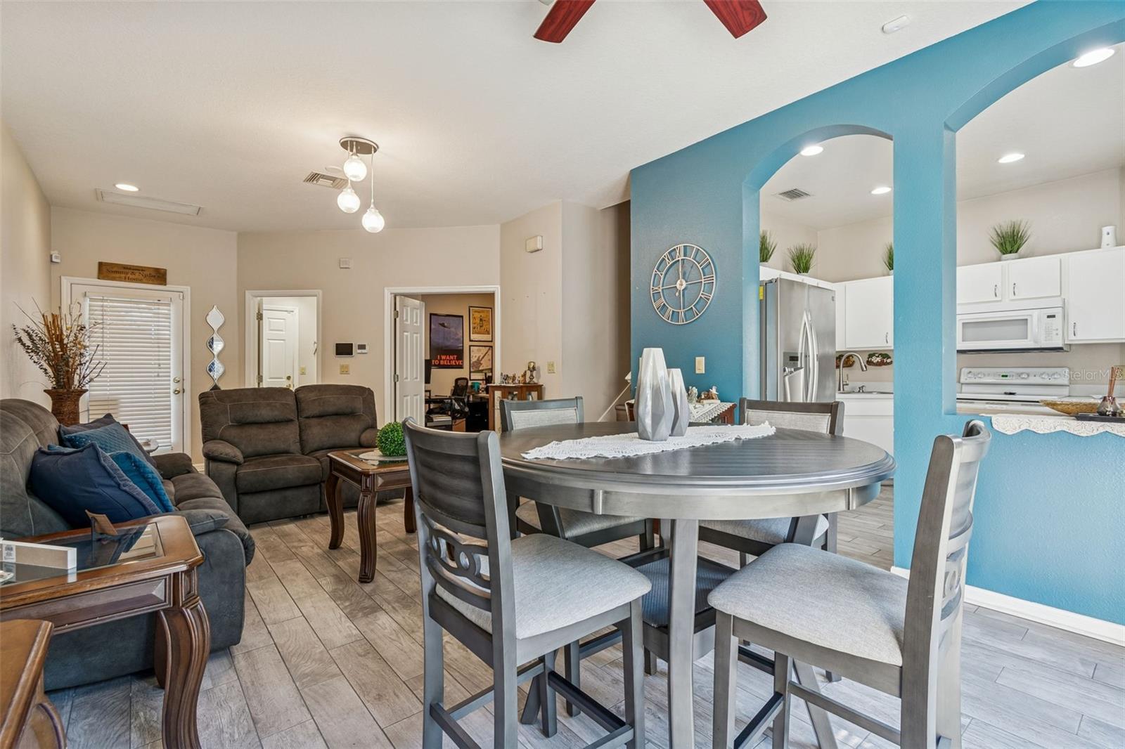 CASA BLANCA - Residential