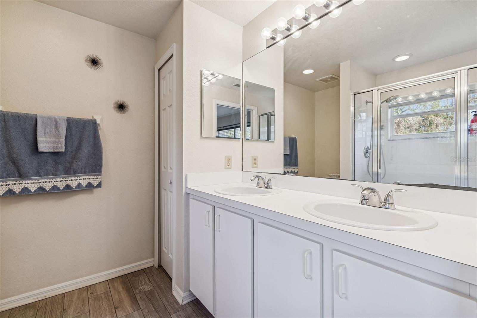 CASA BLANCA - Residential