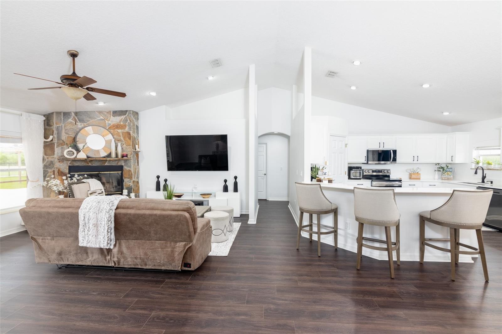 PIERSON AREA - Residential