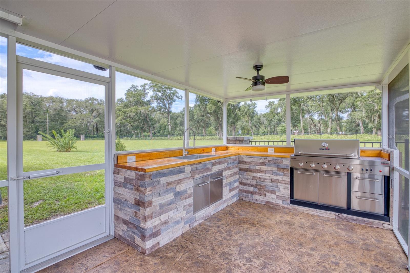 PIERSON AREA - Residential