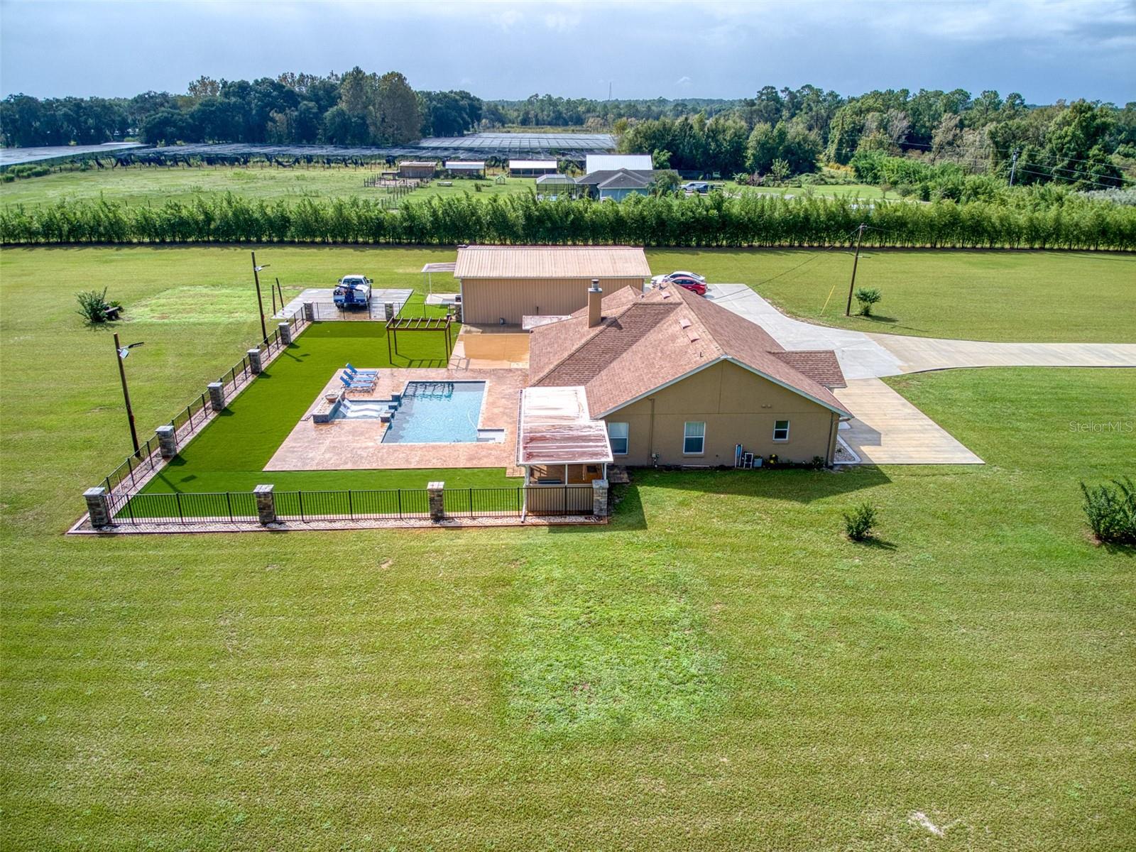 PIERSON AREA - Residential