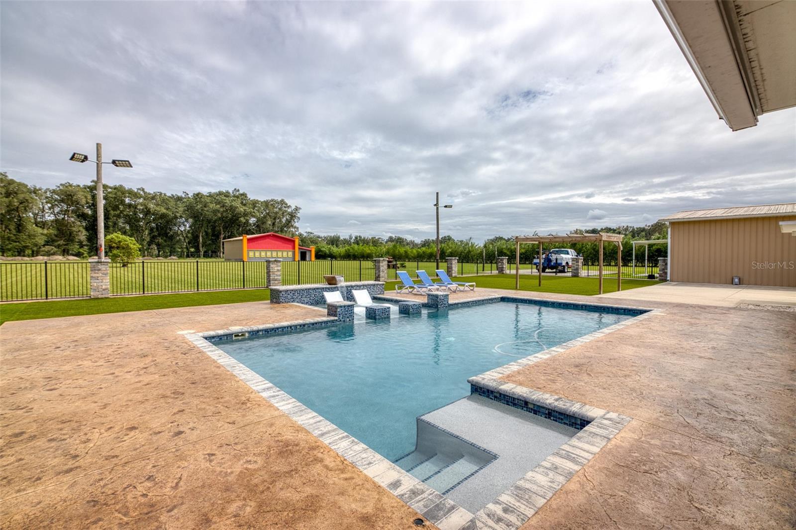 PIERSON AREA - Residential