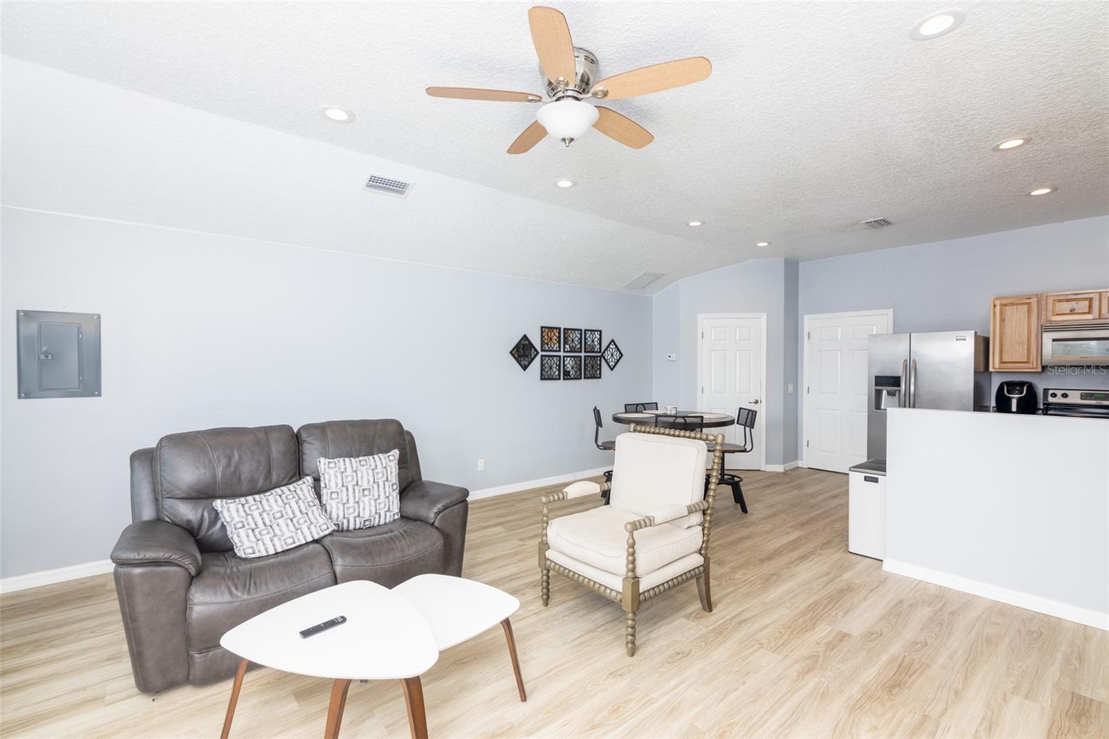 PIERSON AREA - Residential