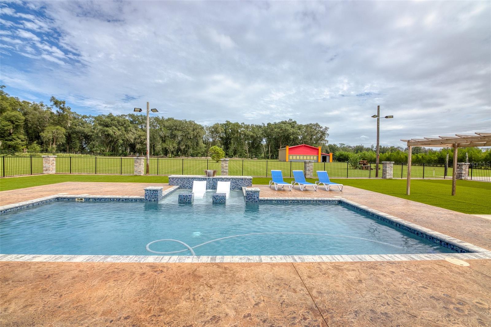 PIERSON AREA - Residential