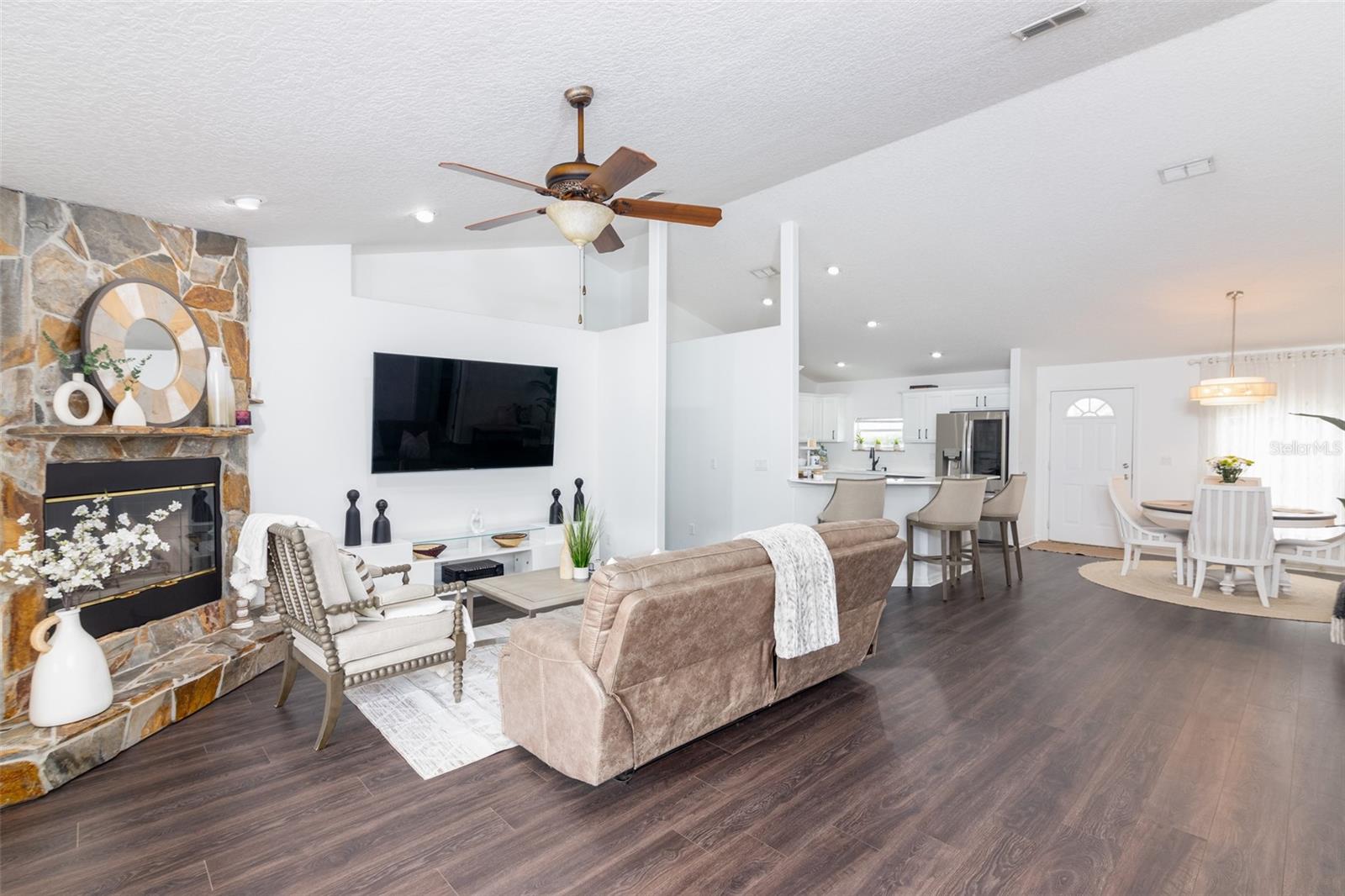 PIERSON AREA - Residential