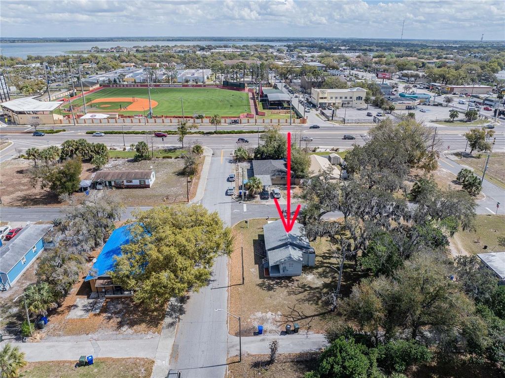 Photo of 1036 N Missouri Avenue, Lakeland, FL 33805 (MLS # L4959873)