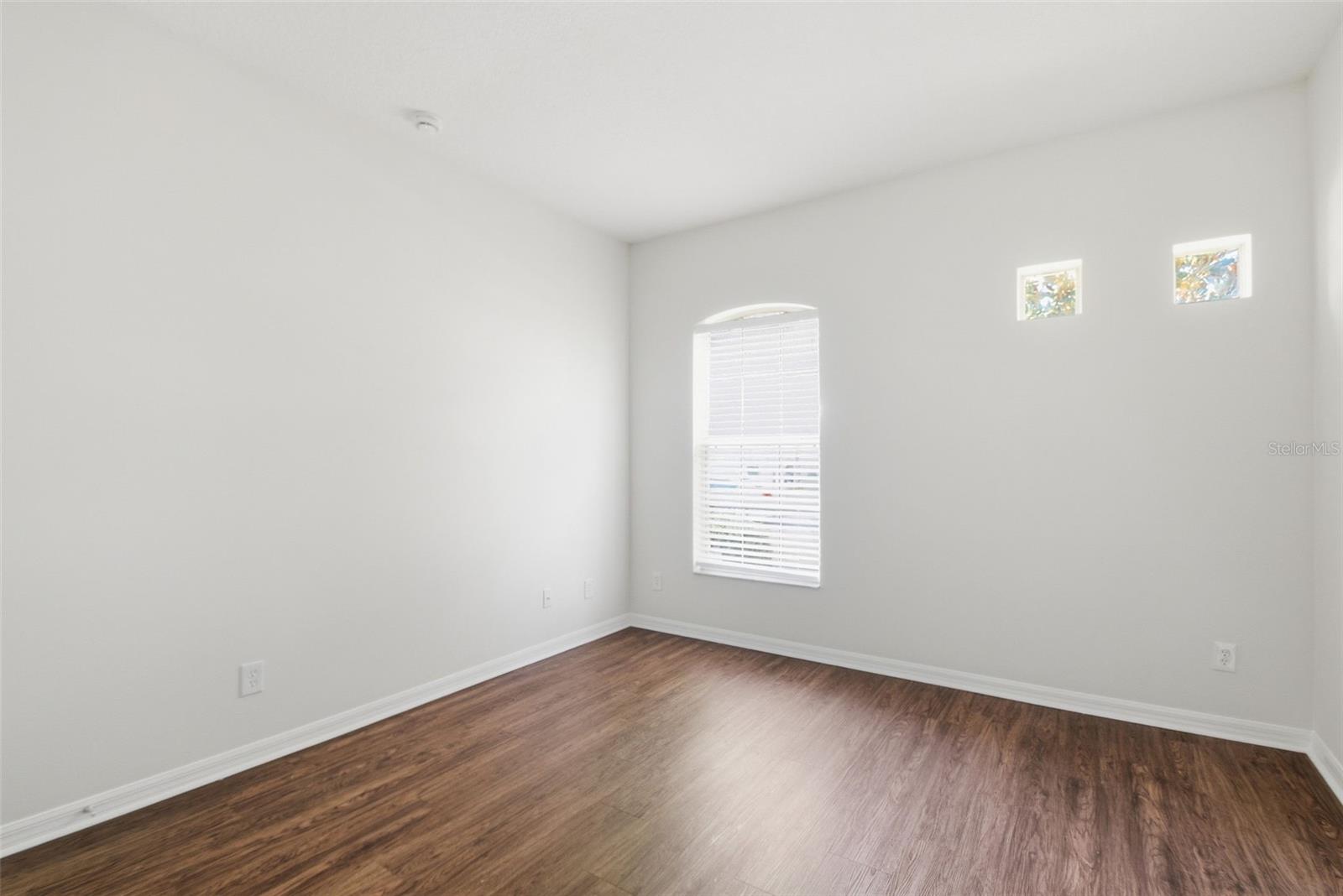 SOUTHERN OAKS GROVE - Residential