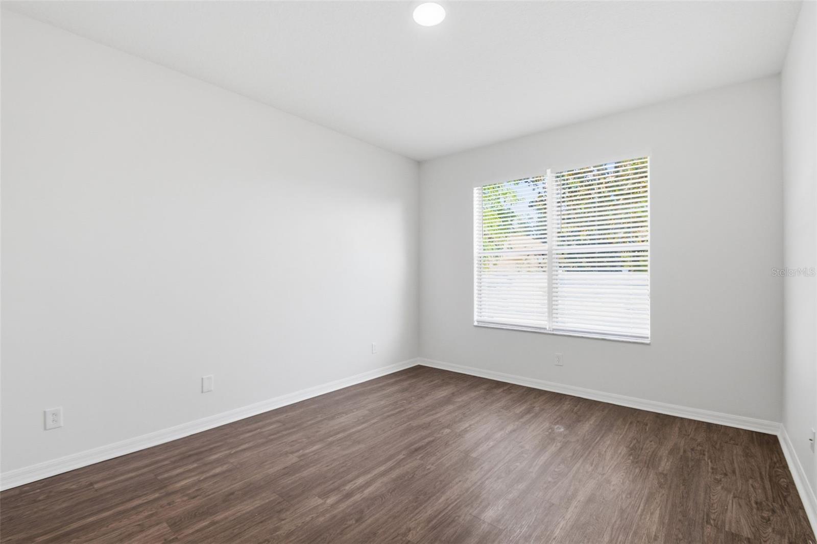 SOUTHERN OAKS GROVE - Residential