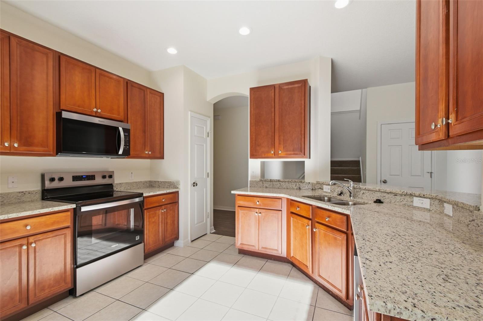 SOUTHERN OAKS GROVE - Residential