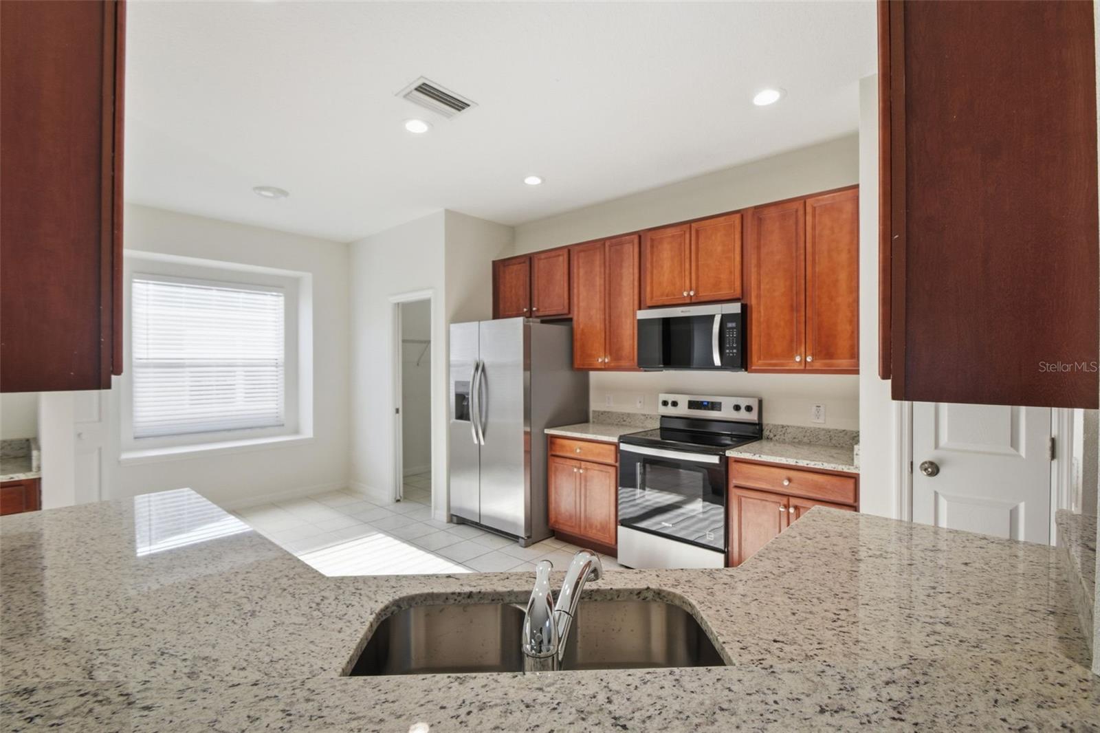 SOUTHERN OAKS GROVE - Residential