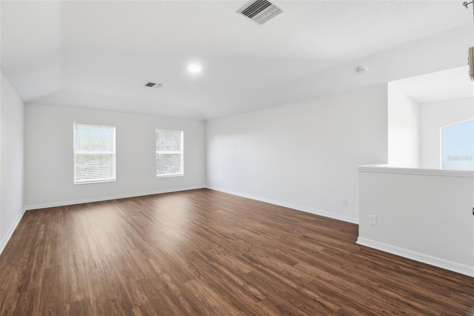 SOUTHERN OAKS GROVE - Residential