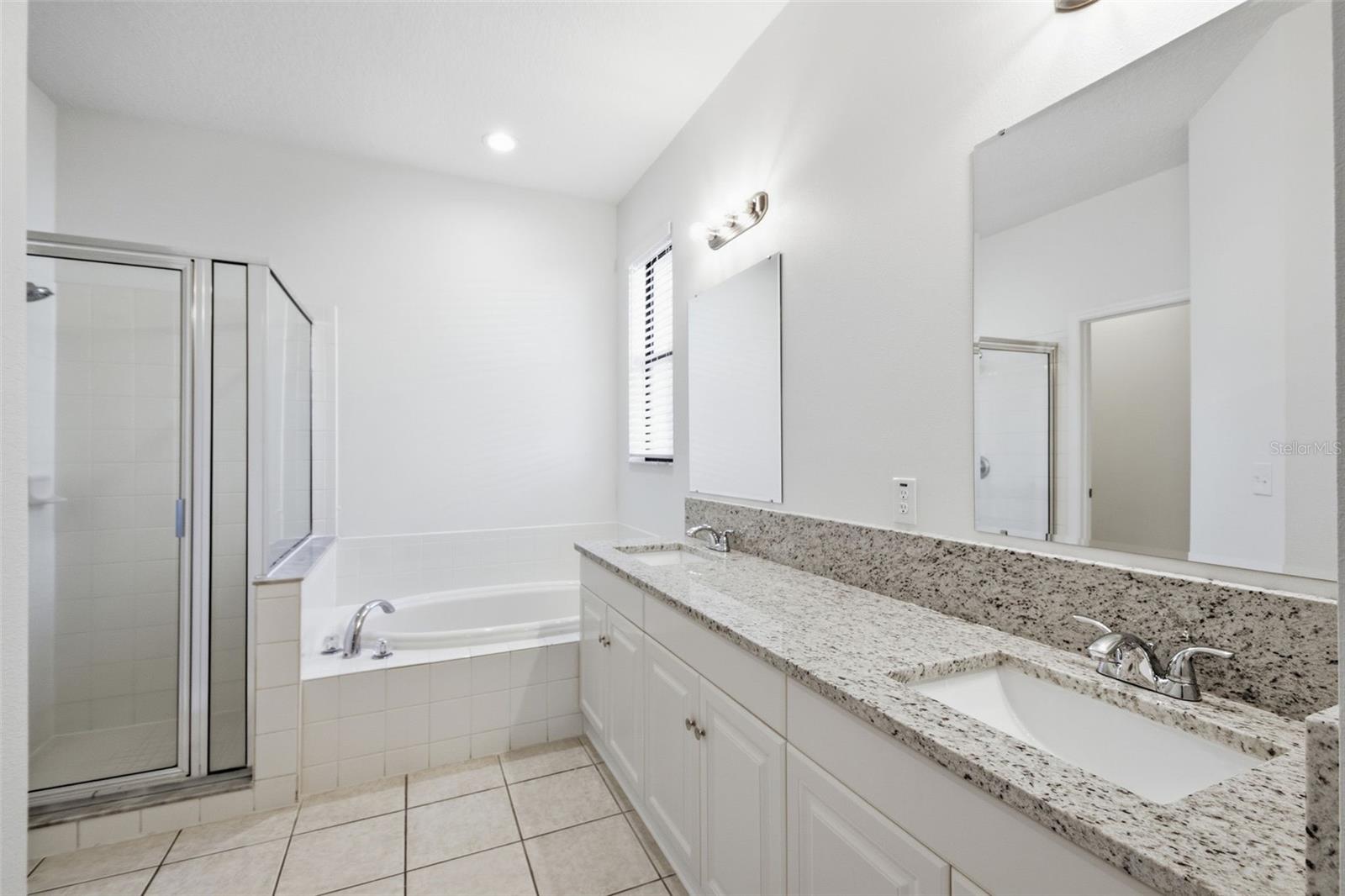 SOUTHERN OAKS GROVE - Residential